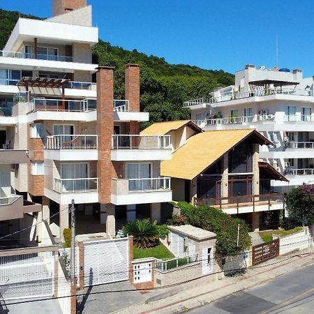 1080 - Apartamento Com Vista Para O Mar Em Bombinhas Luaran gambar