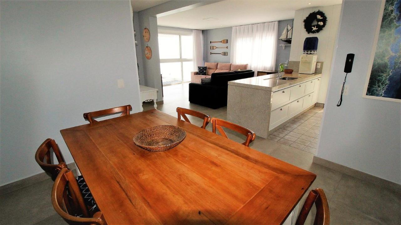 1080 - Apartamento Com Vista Para O Mar Em Bombinhas Luaran gambar